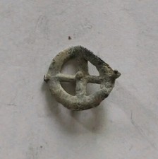 Jolie petite Rouelle 4 Rayons Pré Monnaie Époque Celte Gauloise Plomb 15mm/0,96g