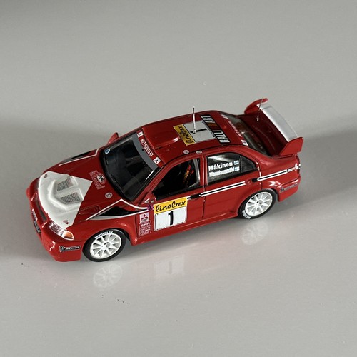 Ixo mitsubishi lancer - 1,