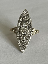 4128- Bague Marquise Or Jaune et Gris Diamants (0,45 ct au centre)