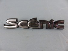 RENAULT SCENIC sigle emblème logo insigne monogramme hayon coffre en plastique