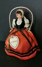 Poupée folklorique ancienne