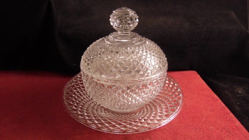 Sucrier sur soucoupe - , en