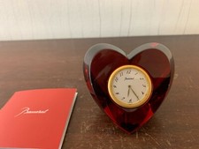 Pendulette cœur rouge en cristal de Baccarat
