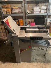 PLIEUSE MORGANA MAJOR Prix: 2,950 à débattre