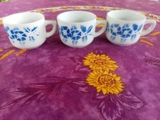 3 Tasses à Café anciennes Céramique Décor Floral et Liseré Bleu