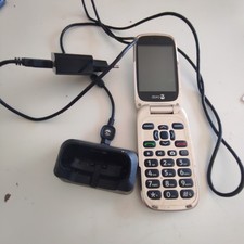 téléphone DORO 6530 avec son support et son chargeur