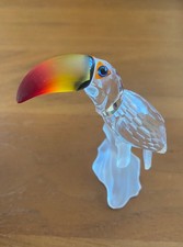 ÉLÉGANTE FIGURINE EN CRISTAL