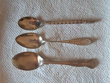 Lot de 3 petites cuillères de