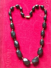 Bijou vintage : collier , perles en chute , bakélite.