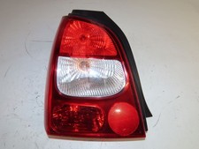 feu arrière gauche renault