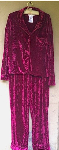 Lord taylor crushed velvet - &,