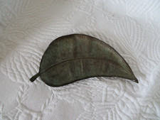 vide poche feuille en métal 