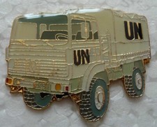 PIN'S MILITAIRE D'UN TRM 2000