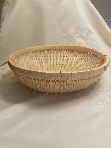 Handwoven round basket fruit - handwoven,