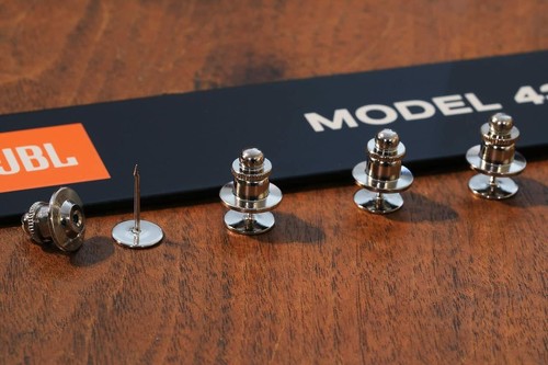 Bracket set for nameplate - set,