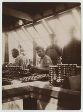 Bretagne. Conserverie Tertrais à Concarneau. Sardines. Citrate circa 1900.