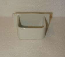 N°10 ANCIENNE MANGEOIRE POUR OISEAUX EN FAÏENCE BLANCHE 