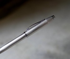 MAGNIFIQUE STYLO ROLLER CROSS