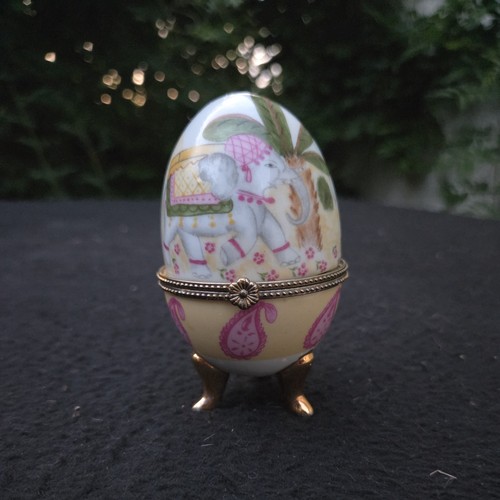 Oeuf porcelaine pilulier - porcelaine,