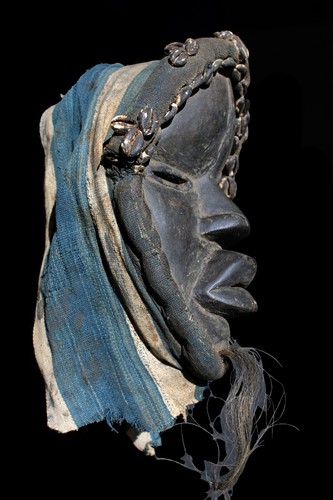 Masque dan avec tissu - avec, pagne
