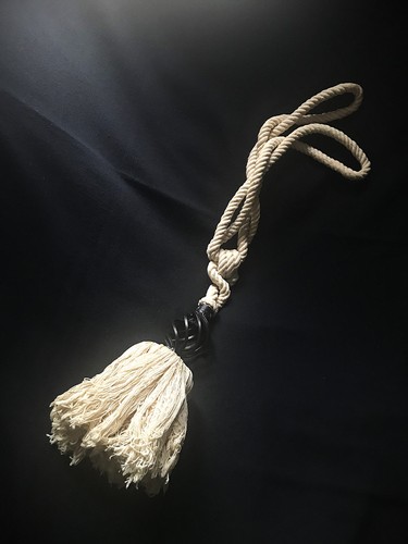 Grande embrasse pompon avec - à,