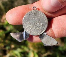 Rare onglier Eloi Pernet sur monnaie 2 francs Semeuse 1915  