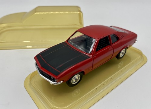Opel manta 1900 rouge - manta, sr