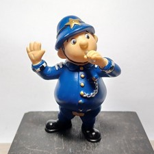 Figurine PVC PAPO 2004 OUI-OUI - Mr LE GENDARME 