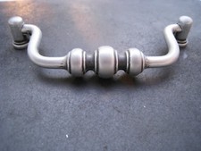 Poignée de Meuble Rabattable entraxe 95 mm