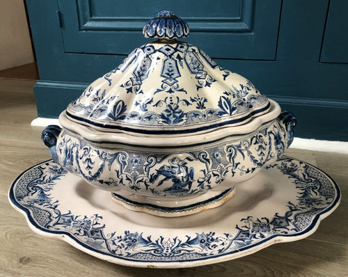 Belle grande soupiére faience - soupiére,