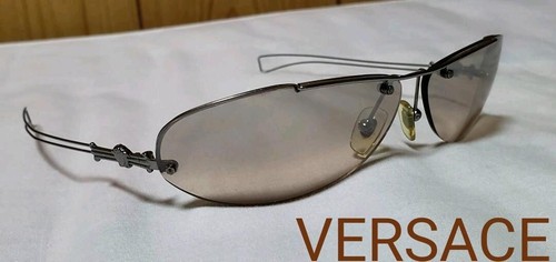 Hyde porte des lunettes - , de