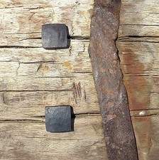 Lot 30 gros clous en fer à