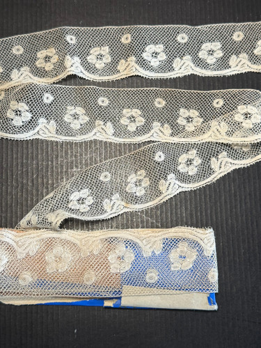 Dentelle ancienne - dentelle,