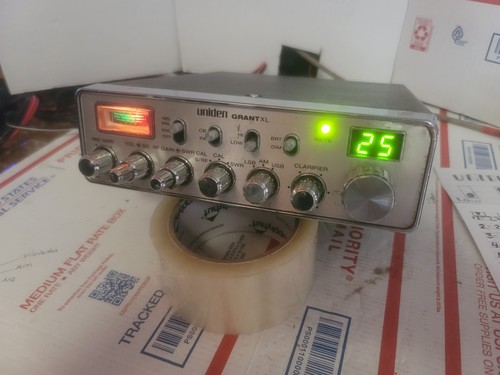 Radio uniden grant xl - ,