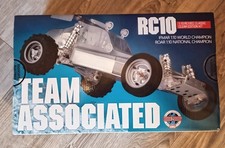  TEAM  ASSOCIATED RC10 CC   Clear Edition .