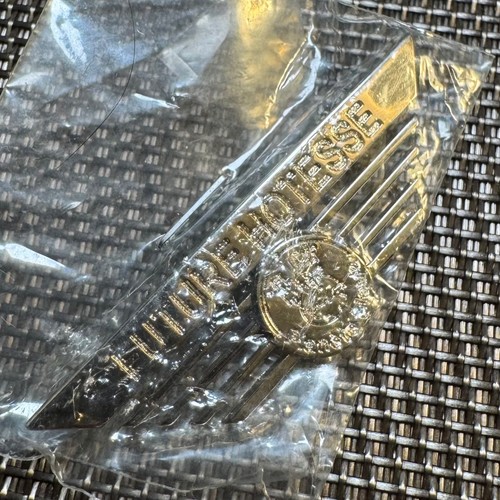 Pin broche aviation - pin’s,