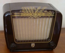 PHILIPS BF- 290U RADIO TSF BAKELITE ANNEE 1950