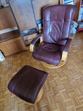 Vends fauteuil relax en cuir avec repose pieds