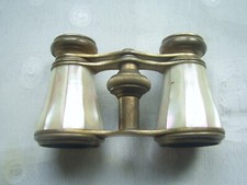 PAIRE DE JUMELLE DE THEATRE EN NACRE