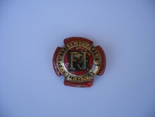 ancienne capsule à encoches champagne Perrier Jouet Epernay