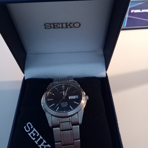 Montre seiko quartz - montre,