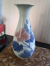 Fin 19e siècle,vase en porcelaine par Tominaga Genroku Japon.