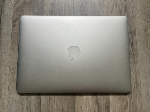 Macbook air 2017 a1466 - 13’,