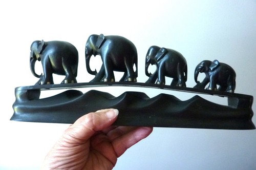 Suite éléphants sur - suite, 4