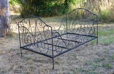 LIT en FER FORGÉ, grand très