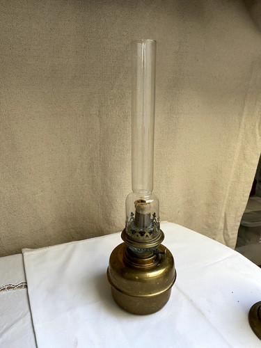 Ancienne lampe pétrole - lampe,