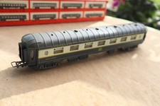 UNE  VOITURE  RESTAURANTS    PULLMAN   JOUEF    HO