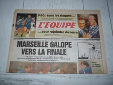 EQUIPE 18-03 1993 FOOTBALL