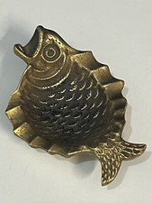 cendrier vintage en forme de