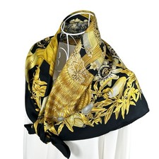 Foulard en soie HERMES Carre